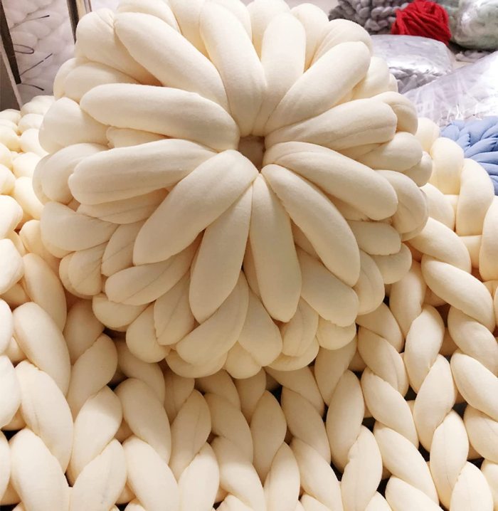 チャンキーニット 1000g 春夏 秋冬 兼用 高品質 ポリエステル 幅約2.5CM チャンキーニットヤーン ブランケット ニットヤーン ウール 極太毛糸 毛糸 手芸 編み物 太い 極太 チャンキーヤーン SNS マンドゥバッグ