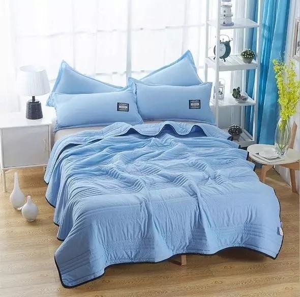 🔥Free Shipping-Comfortable -Healthy Sleep❄️Cool Ice Silk Summer Blanket