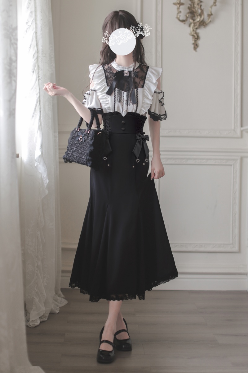 Jirai Kei Style Chizuru Blouse and Black Fishtail Skirt