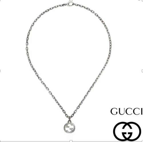 Gucci  Interlocking G pendant necklace  in 925 sterling silver in Box & Pouch