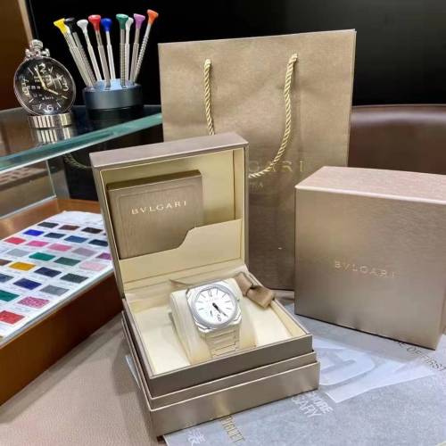 Bvlgari watch box champagne color