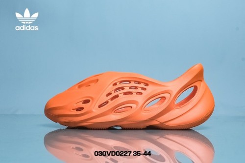Unisex Yeezy Foam Runner Beach Shoes Sandals - UK4-12 - Brand New