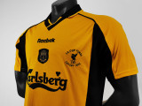 2000-01 Liverpool away jersey