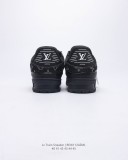 Louis Vuitton board shoes black