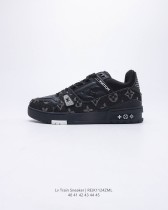 Louis Vuitton board shoes black