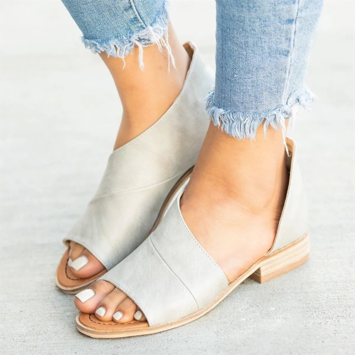 Large Size Women Peep Toe Side Cut Style Stacked Flat Heel Sandals