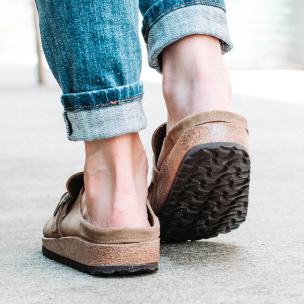 US$ 37.82 - Women Casual Comfy Leather Slip On Sandals - www.lokeeda.com