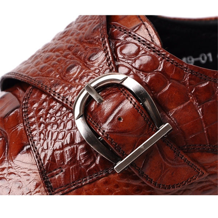 Crocodile Pattern Of Buckle Leather Shoes