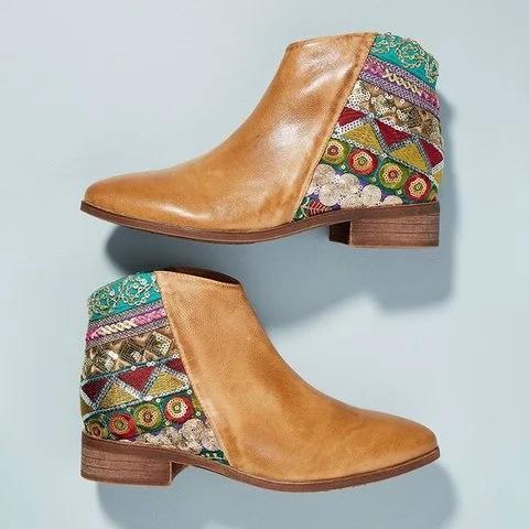 mollyca official boots