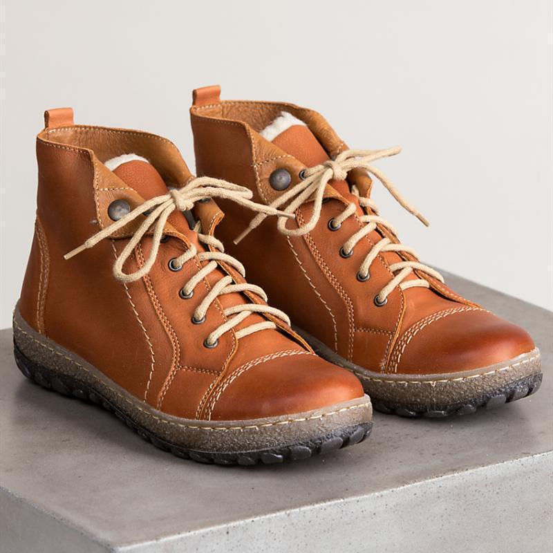 mollyca official boots