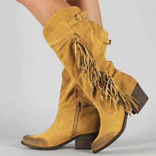 Fringed suede in the middle of the boots