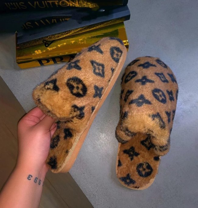 Home Fur Slippers