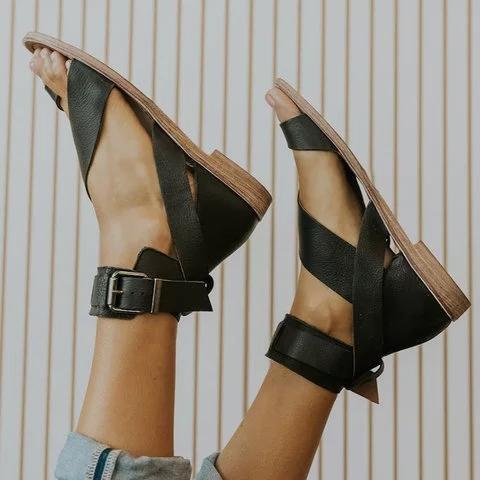 2021 Fashion Flip-flops Flat Heel Buckle Strap Sandals
