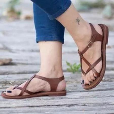 Women's Buckle Round Toe Flat Heel Sandals