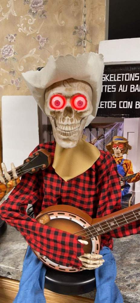 Animated dueling banjo skeletons musical