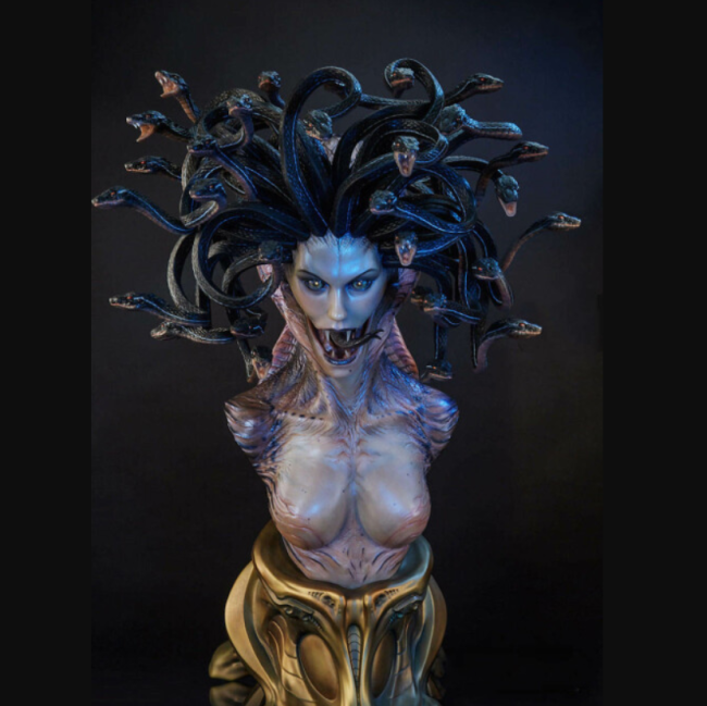 Snake head beauty sculpture🐍--Medusa