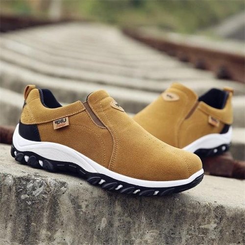 Men Outdoor Slip On Resistant Antiskid Sneakers -^