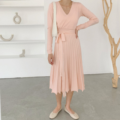 Temperament V-Neck Pleated Knitted Dress