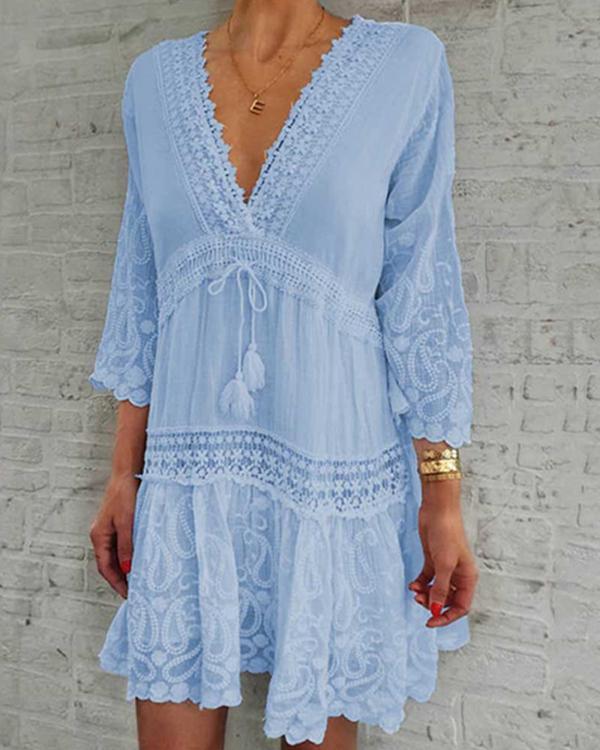 Deep-V-neck 3/4 Sleeve Drawstring Waist Lace Floral Dress