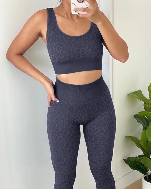 Leopard Comfortable Seamless Yoga Set