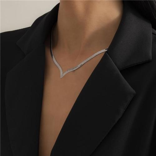 Ins Temperament Metal V-shaped Necklace