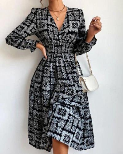 V-neck Long-sleeved Printed Fashion Dress