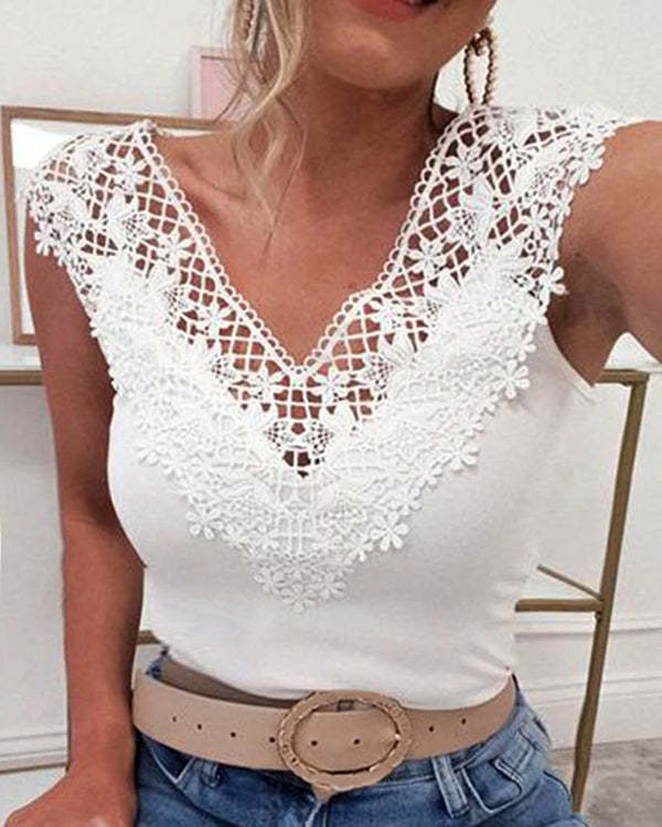 Casual Lace Sleeveless V-Neck Plus Size Top