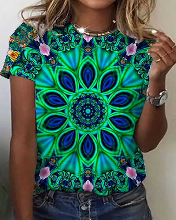 Women's Mandala Floral Pattern Crew Neck Top