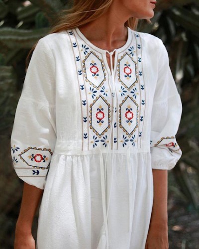 Women's Elegant Embroidered Pattern Boho Maxi Dress