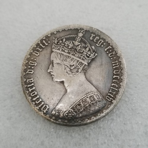 Her Majesty Queen Elizabeth II Vintage Commemorative Coin