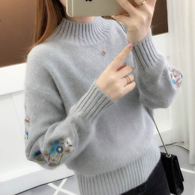 Cashmere Knitted Floral Embroidery Thick Sweater