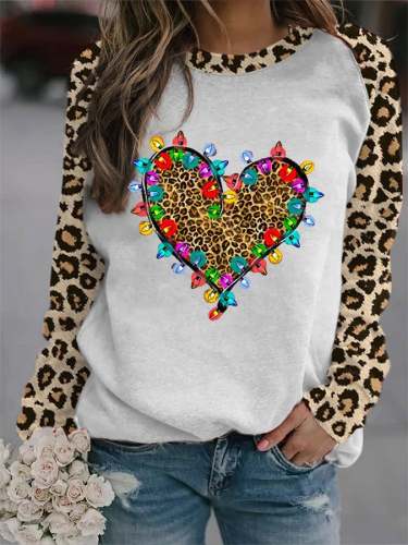 Women's Christmas Leopard Heart Lights Print Sweatshirt