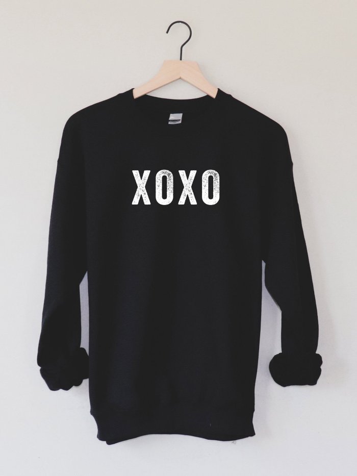 Women's XOXO Print Crew Neck Sweatshirt