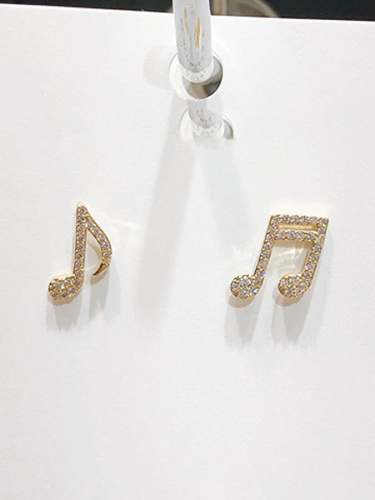Simple music note earrings