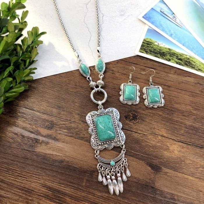 Last Day 75% OFFTassel sweater turquoise necklace
