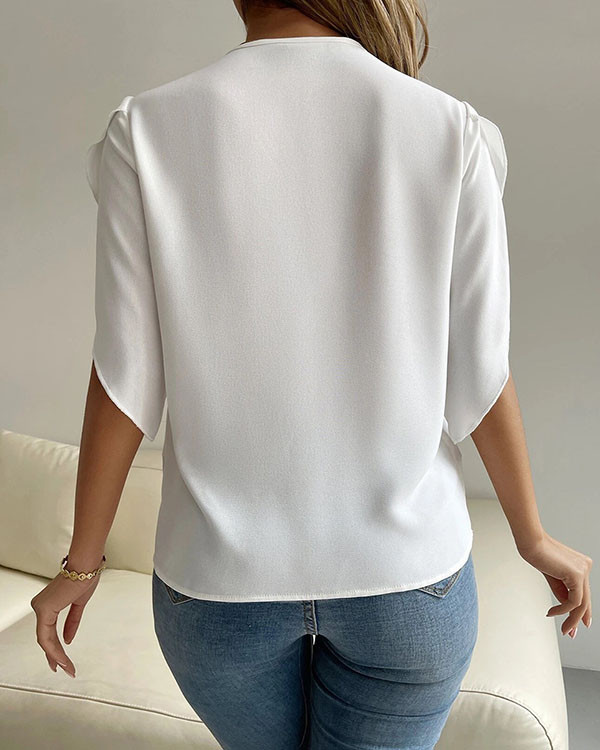 Solid Color V-neck Lace Short-sleeved Top