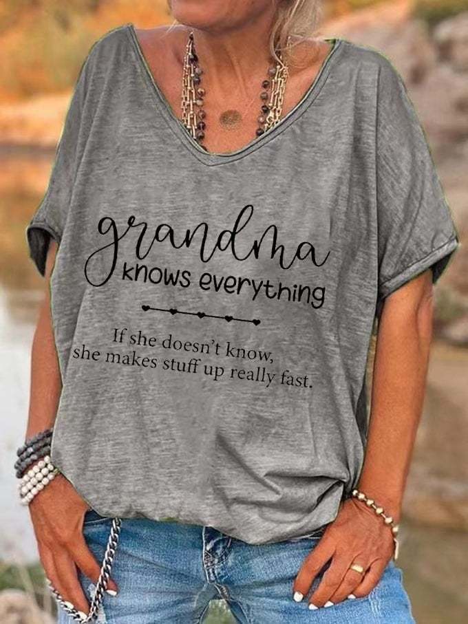 Women's Mother's Day Grandma Knows Everything Print V-Neck T-Shirt