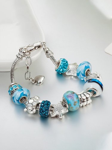 Women's Resort Style Fashion Turtle Glass Bead Adjustable Bracelet