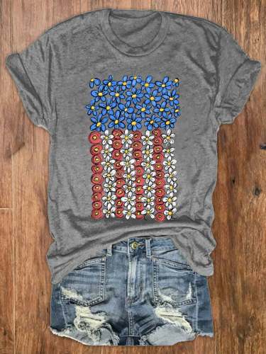 Women's Independence Day Flowers Flag Round Neck Basic T-Shirt