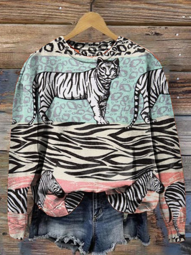 Women's Animal Print Long Sleeve Crewneck Sweatshirt