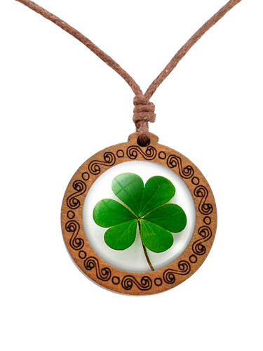Women's St Patrick'S Day Lucky Four Leaf Clover Retro Wooden Necklace