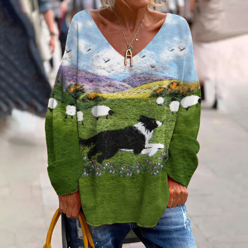 Funny Running Sheepdog Wool Felt Cozy V-Neck Loose T-Shirt