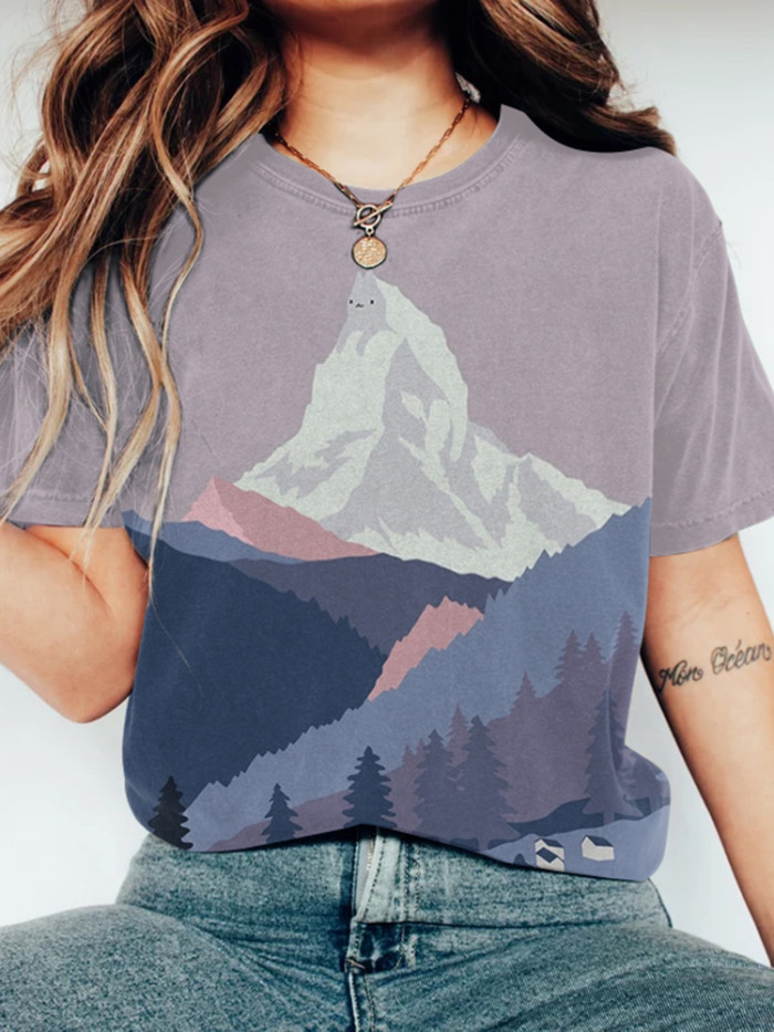 Abstract Creative Cat On Snowy Mountain Painting Art T-Shirt