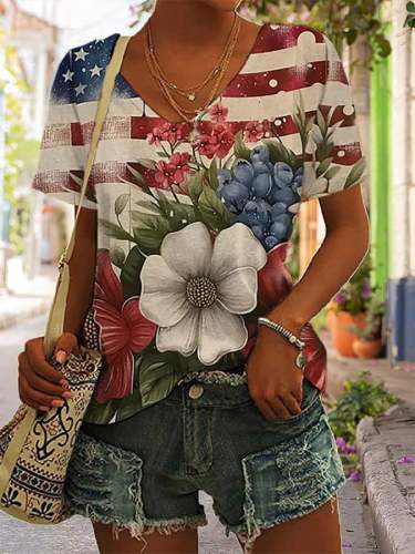 Women's Independence Day Flag Floral Print V-Neck T-Shirt