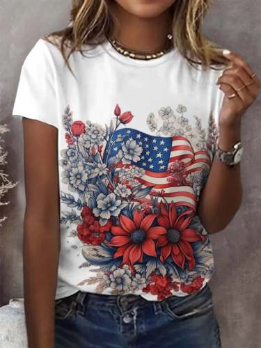 Women's Wildflower American Flag Print T-Shirt