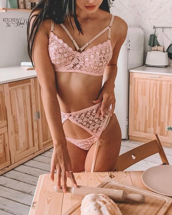 Pink Flower leaves Embroidered Lace Lingerie Set