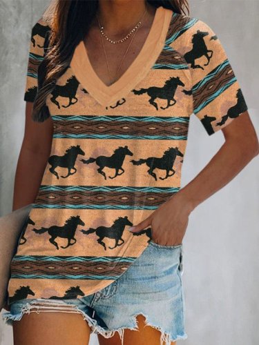 V-Neck Geometric Cow Print T-Shirt