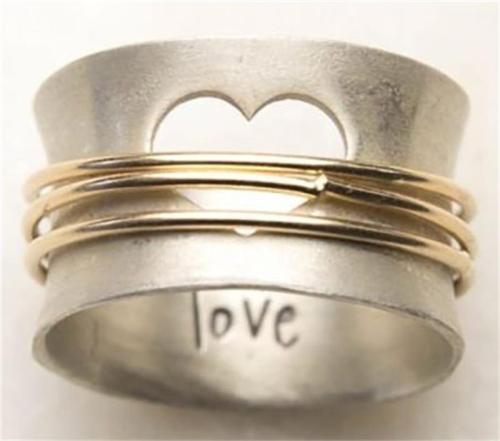 🔥Last Day 75% OFF🎁“LOVE”Heart Openwork Ring