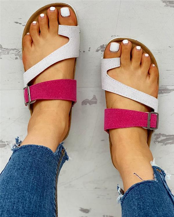 Contrast Color Buckled Flat Thong Sandals