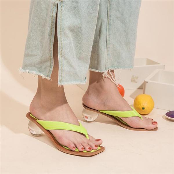 Fashion flip-flop round sandals